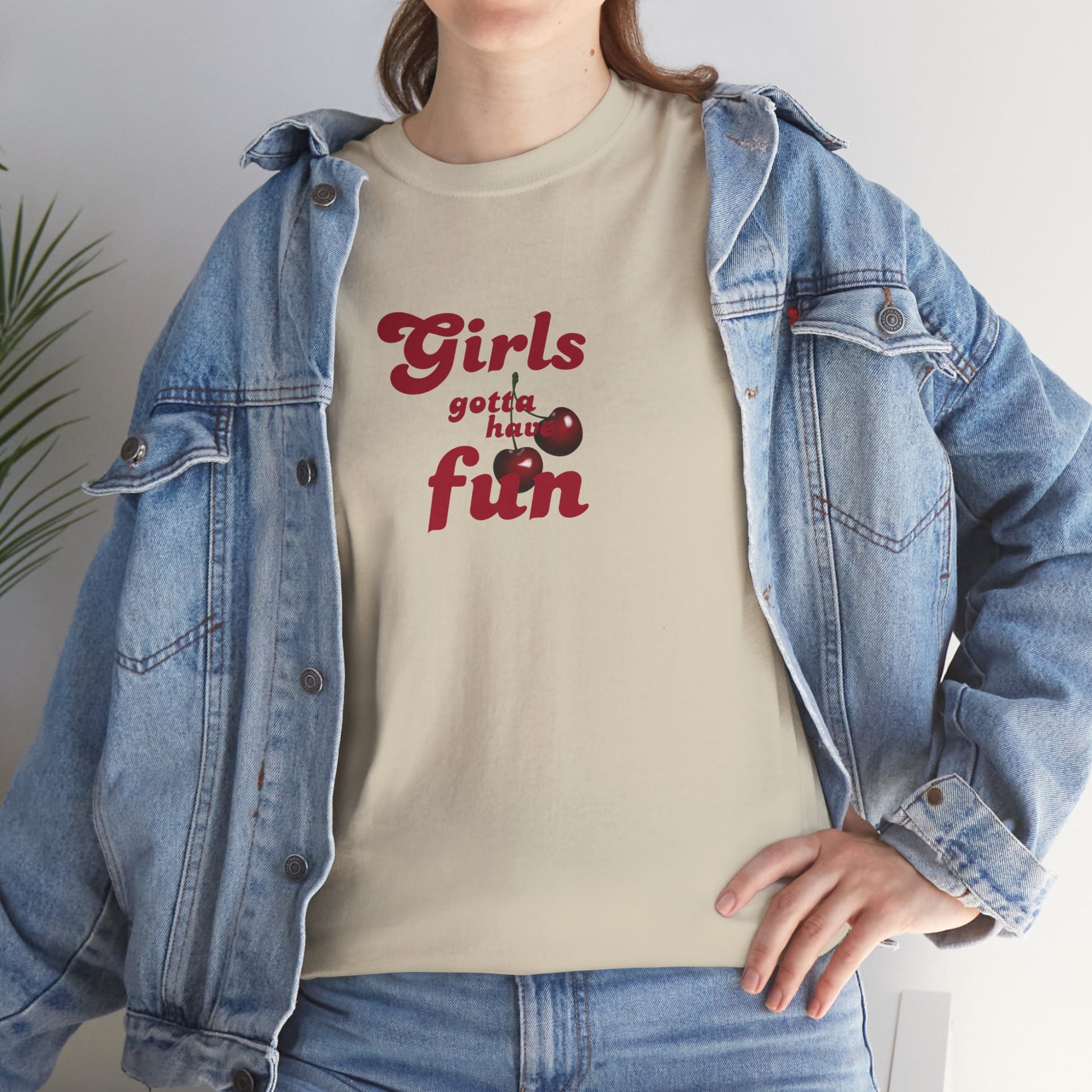 Girls Gotta Have Fun Tee , Graphic Trendy T-Shirt for Teens & Women – CLUB SASI Streetwear